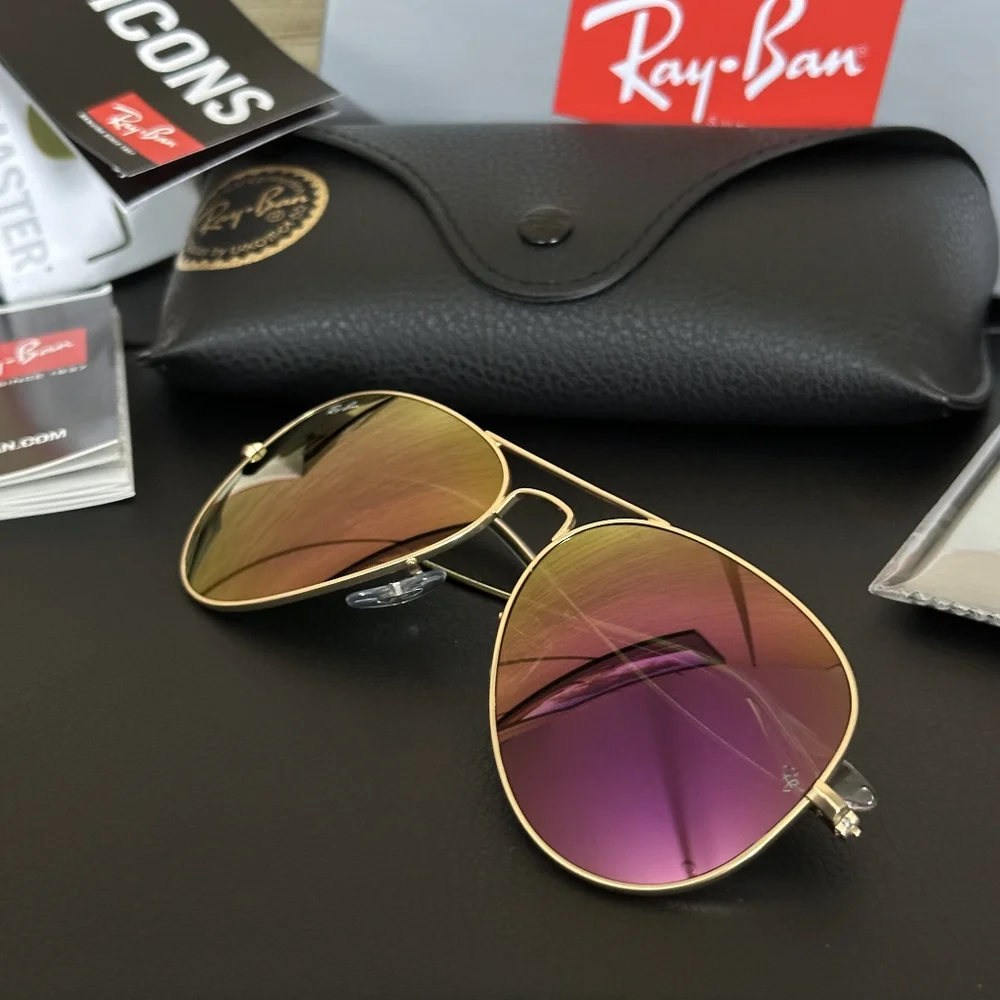 Ray-Ban Aviator Sunglasses with Purple-Pink Mirrored Lenses and Gold Frame